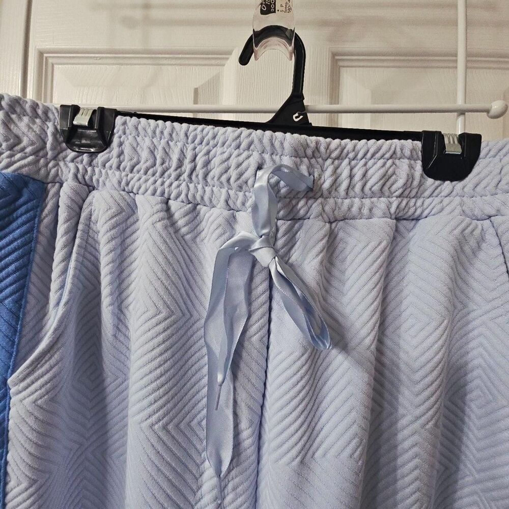 Simply Southern Women's XL Textured Wide Leg Pants w/ Pearl and Rhinestone Trim - Picture 3 of 8